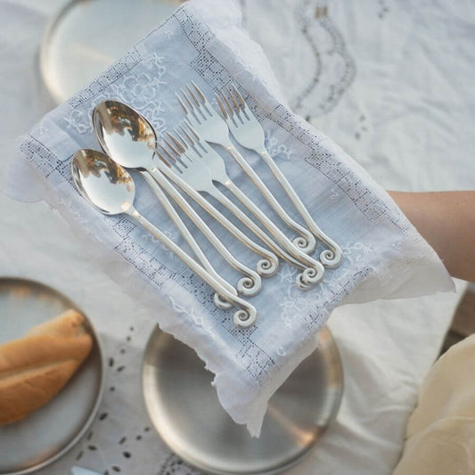 The Heirloom Cutlery, 20-piece